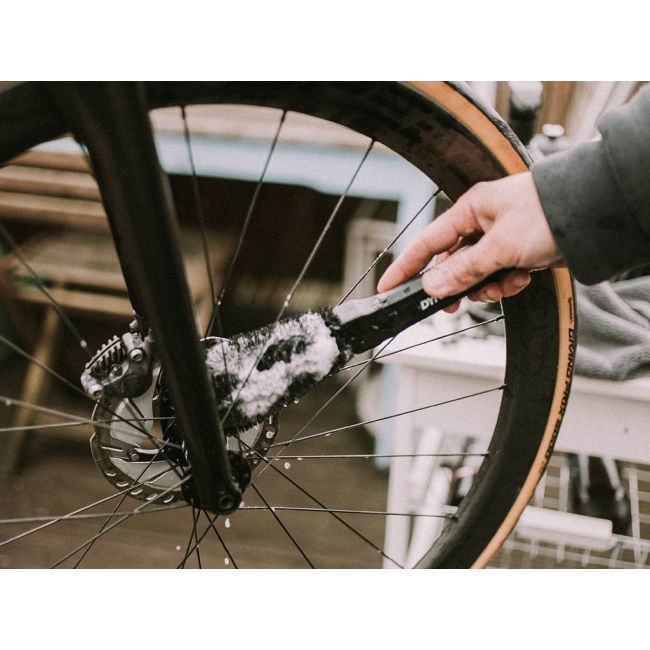 Dynamic Bike Care - Perie curatare roti si componente bicicleta Wheel and component brush - negru