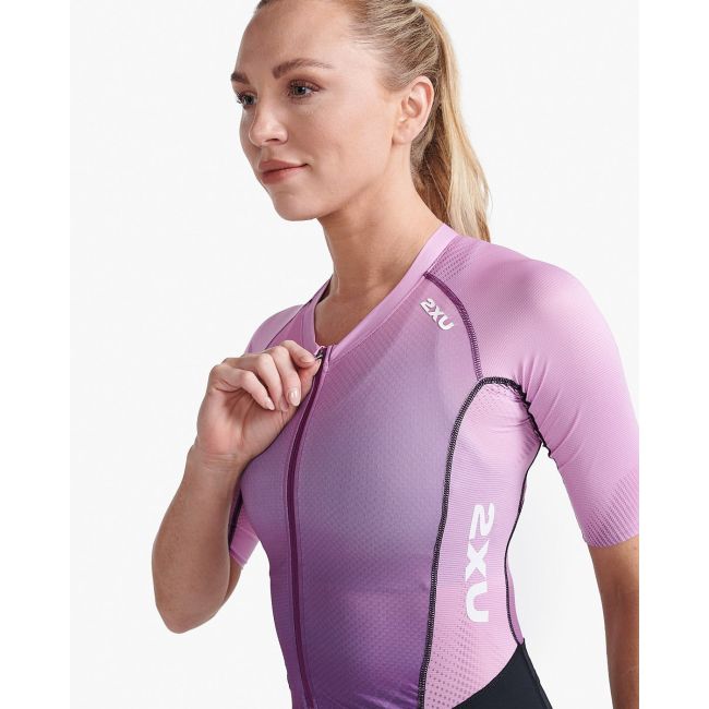 2XU - costum triatlon femei cu maneca scurta - Light Speed Sleeved - roz lila