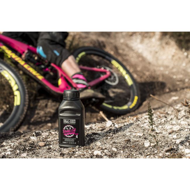 Muc-Off - Lichid de frana DOT 4 pentru biciclete - 250ml