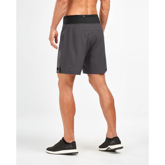 2XU - Pantaloni scurti compresie alergare 2 in 1 barbati Comp 7&quot; Shorts - gri Charcoal negru