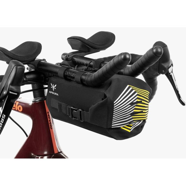 Apidura - geanta mica bicicleta cu prindere pe ghidon, (tip Aerobars sau pentru competii) Racing Aerobar Pack 2.5 litri